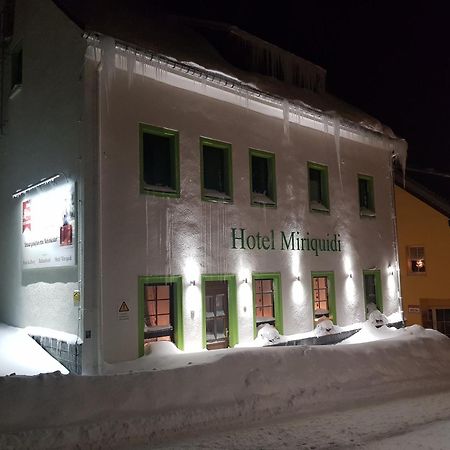 Hotel Miriquidi Обервиезентал Екстериор снимка