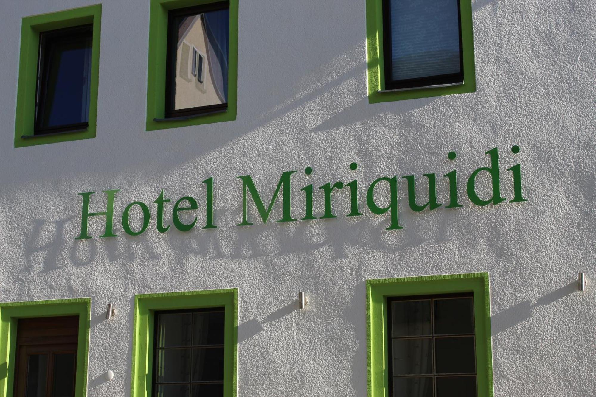 Hotel Miriquidi Обервиезентал Екстериор снимка