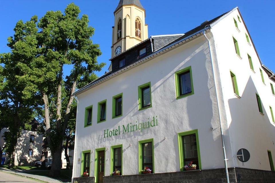 Hotel Miriquidi Обервиезентал Екстериор снимка